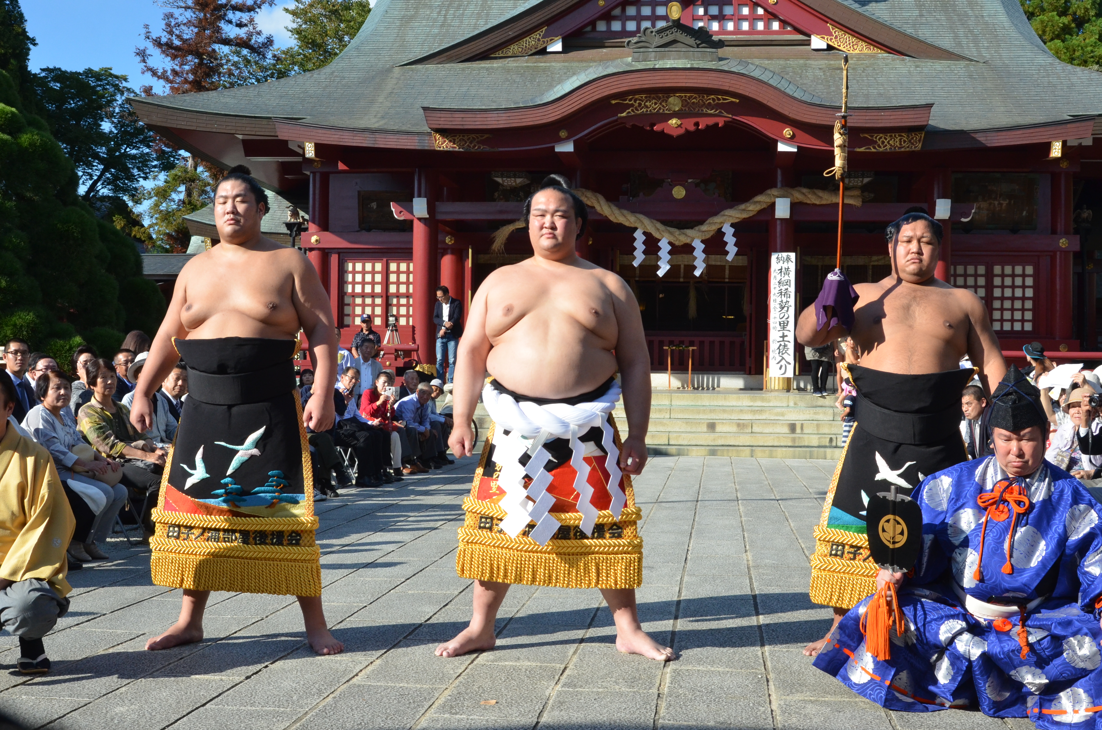 横綱稀勢の里が奉納土俵入り・３ | NEWSつくば