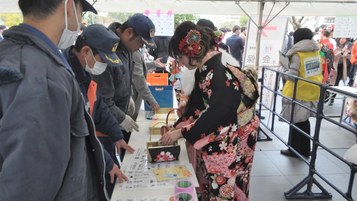 成人式 つくばは今年も厳戒態勢 土浦は会場変更に拍手