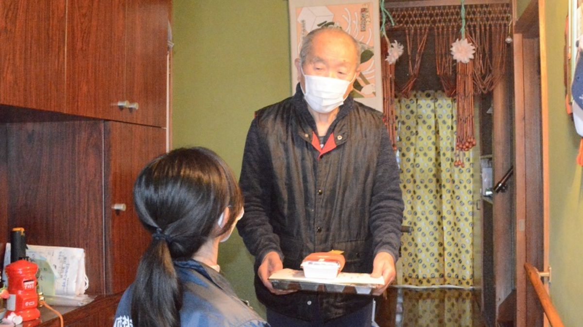 高齢者におせち配達 コロナ禍の安否確認兼ね 土浦市社協