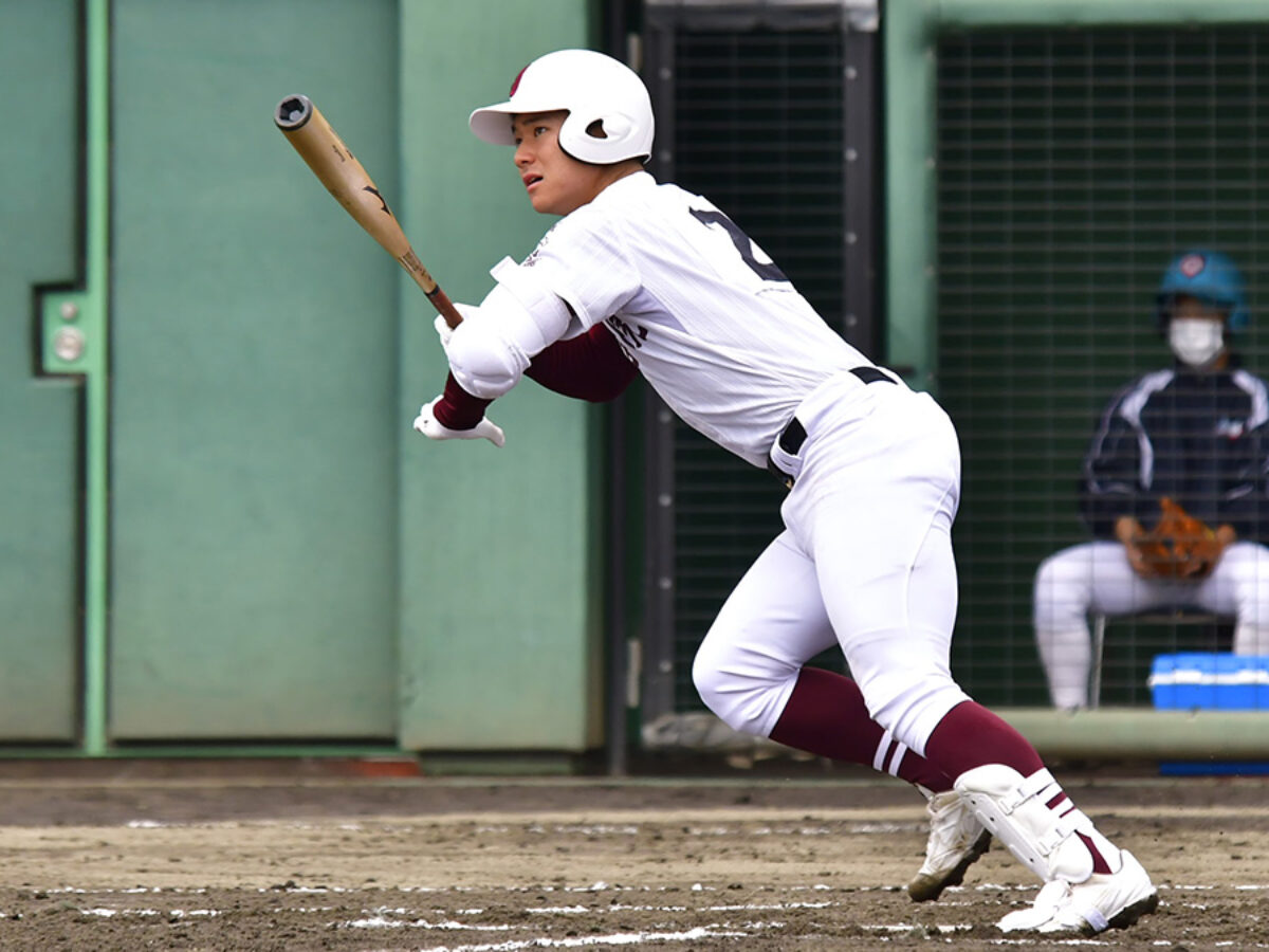 つなぐ打撃で常総学院 春制覇 高校野球県大会