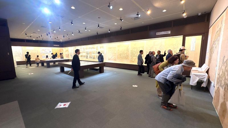 科学万博や鉄道…街の変遷たどる 国土地理院が「地図展つくば」